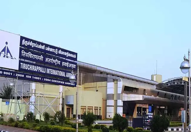 TRICHY AIPORT SON GOVERNMENT QUARANTINE PARENTS INCIDENT 